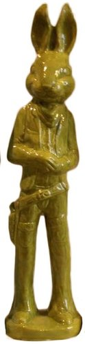 Bun Slinger - Toad-ily Green figure by Robin Vanvalkenburgh. Front view.