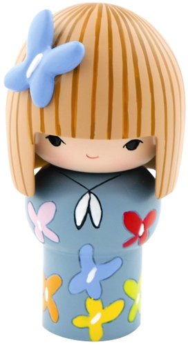 Honey - John Lewis UK Exclusive figure by Momiji, produced by Momiji. Front view.