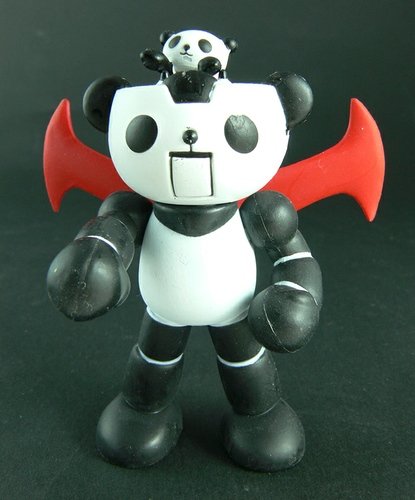 Panda z figure, produced by Megahouse. Front view.