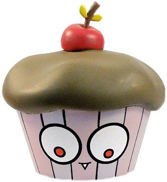 Miss Cupcake - Chase figure by Olive47, produced by Dreamland Toyworks. Front view.