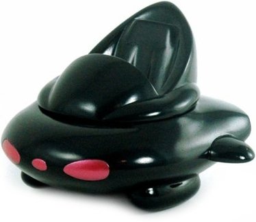 Kinohel UFO - Black figure by P.P.Pudding (Gen Kitajima), produced by P.P.Pudding. Front view.