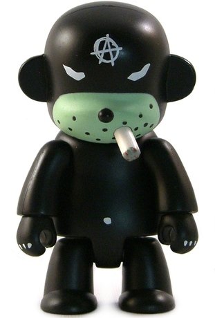 Anarqee Black Mon figure by Frank Kozik, produced by Toy2R. Front view.