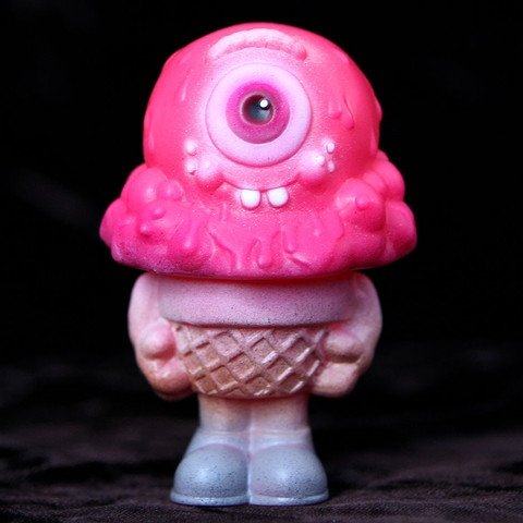 Mr. Melty - Pink Painted figure by Buff Monster. Front view.
