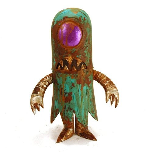 RDS (Rebel Death Squad) Purple Eye figure by Drilone. Front view.