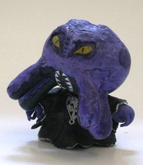 Illithid (Mind Flayer) Dunny figure by Weird Force One. Front view.