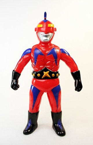 Captain Maxx - Type C figure by Mark Nagata, produced by Max Toy Co.. Front view.