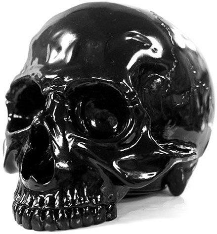 1/1 Skull Head - Black figure by Secret Base, produced by Secret Base. Front view.