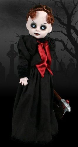 Lizzie Borden figure by Ed Long & Damien Glonek, produced by Mezco Toyz. Front view.