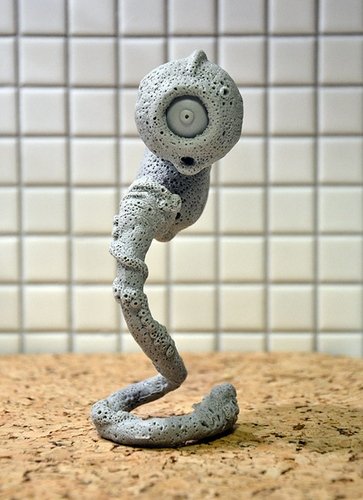 Embryo figure by Macomix. Front view.