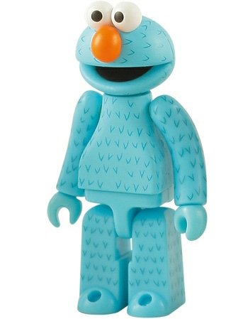 Elmo Kubrick 100% - Turquoise figure by Sesame Workshop, produced by Medicom Toy. Front view.