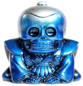 Honesuke (リアルヘッド 骨助) - Silver & Blue figure by Realxhead X Skull Toys, produced by Realxhead. Front view.
