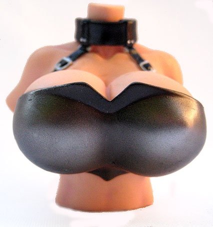 0 figure, produced by Love & Craft. Front view.