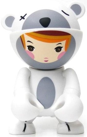 Polar figure by Tortoy, produced by Play Imaginative. Front view.