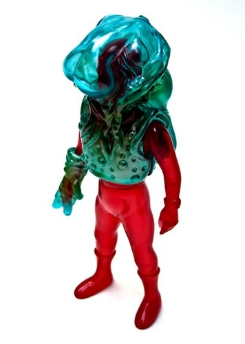 MM 105 Iggy Man Machine figure, produced by Exohead. Front view.