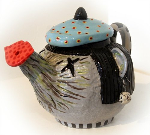 Zombie Teapot (Functional) figure by Karen Peters. Front view.