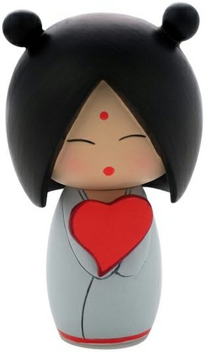 Love Doll - Heart figure by Kong Soo , produced by Momiji. Front view.