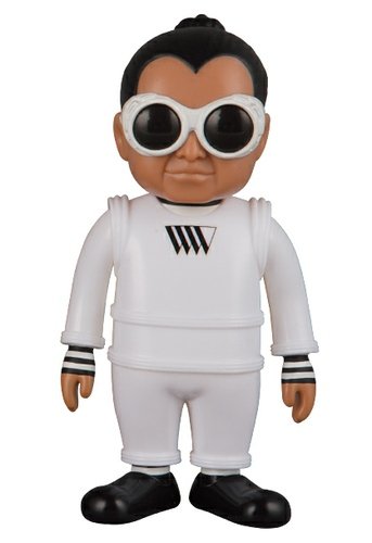 Oompa Loompa - VCD No.94 figure by Warner Bros. Entertainment Inc., produced by Medicom Toy. Front view.