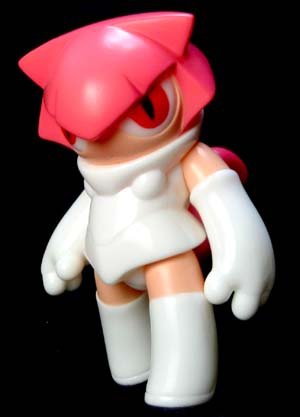 LiLBoT Carot - White figure by Tttoy , produced by Tttoy . Front view.