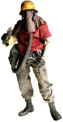 Kuan Ti Plume - Beijing Exclusive figure by Ashley Wood, produced by Threea. Front view.