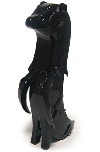 Kamaokojo - All Black figure by Juki, produced by One-Up. Front view.