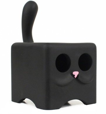 Moof figure by Jason Freeny. Front view.
