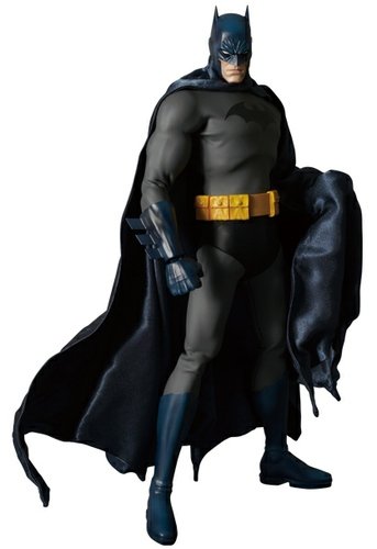 Batman (Batman Hush Ver.) - RAH No.592 figure by Dc Comics, produced by Medicom Toy. Front view.