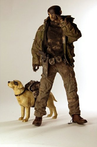 Bleak Mission + Custard the Satanic Labrador figure by Ashley Wood, produced by Threea. Front view.