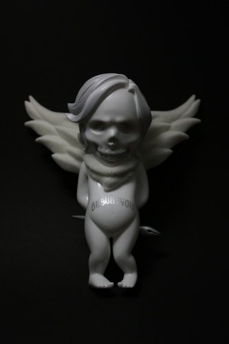 Salvation Ink Full Color White Flocked figure by Usugrow, produced by Secret Base. Front view.