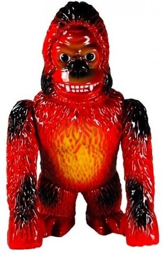 Ape Red Figure figure by Miles Nielsen, produced by Munktiki. Front view.