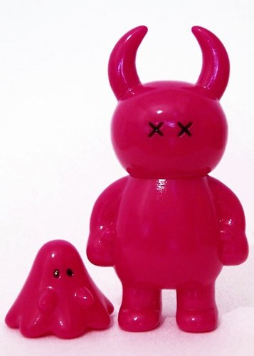 Uamou & Boo - Ouch - Cherry Pink figure by Ayako Takagi, produced by Uamou. Front view.