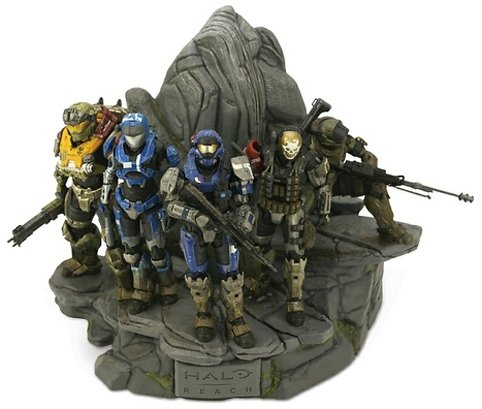 Halo Reach - Legendary Edition figure by Bungie Studios , produced by Macfarlane Toys. Front view.