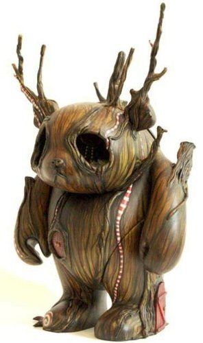 Treehouse Bear  figure by Kelly Vivanco. Front view.