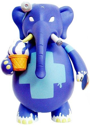 Dr. Bomb - Blueberry Surprise Smorkin figure by Frank Kozik, produced by Toy2R. Front view.