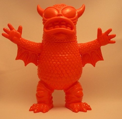 Greasebat Prototype figure by Jeff Lamm, produced by Monster Worship. Front view.