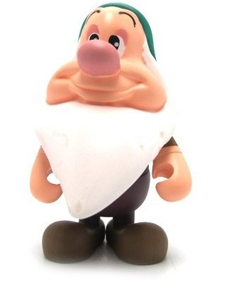 Sneezy figure by Disney, produced by Mindstyle. Front view.