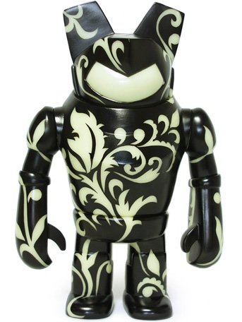 Cosmicat Robo (コズミキャット・ロボ) - Climber figure by P.P.Pudding (Gen Kitajima), produced by P.P.Pudding. Front view.