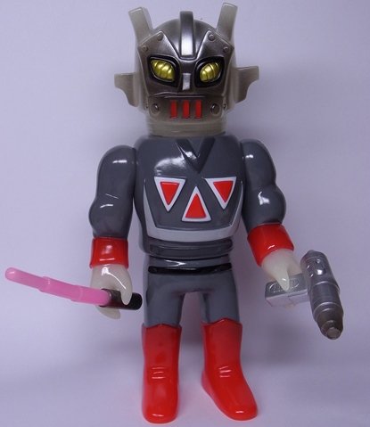 Custom 1/1 Mega Junktion figure by Kiyoka Ikeda, produced by Misty Fog Toys. Front view.