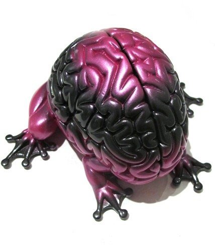 Jumping Brain Hp Resin A figure by Emilio Garcia. Front view.