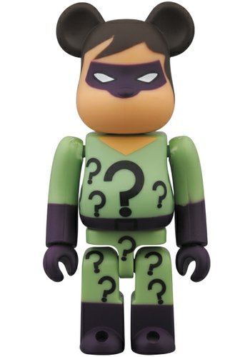 Riddler Be@rbrick 100% figure by Dc Comics, produced by Medicom Toy. Front view.