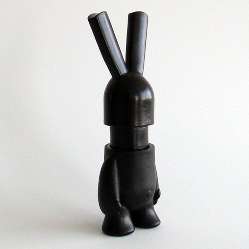 Wabba - DIY Black figure by Bugs And Plush, produced by Bugs And Plush. Front view.