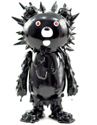 Inc Bear Mini figure by Hiroto Ohkubo, produced by Instinctoy. Front view.
