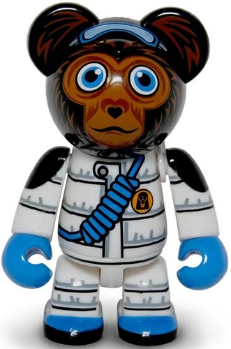 Bax Bear - Winson Ma  figure by Winson Ma, produced by Oso Design House. Front view.