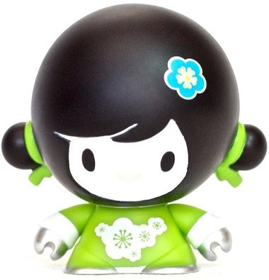 Baby Mei Mei - Green  figure by Veggiesomething (James Liu), produced by Crazy Label. Front view.