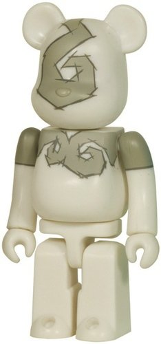 BWWT H8GRAPHIX Be@rbrick 100% figure by H8Graphix, produced by Medicom Toy. Front view.