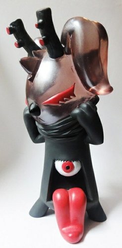 Lurker - DesignerCon 2012 figure by Erick Scarecrow X Frombie, produced by Esc-Toy. Front view.