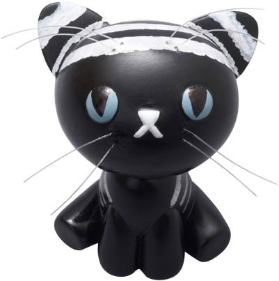Mischa Kitten Soft Vinyl Figure (Sitting Mischa) figure by Mitten + Project, produced by Medicom Toy. Front view.