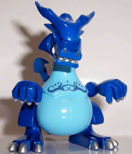 Mini Goon - Blue figure by Touma, produced by Wonderwall. Front view.