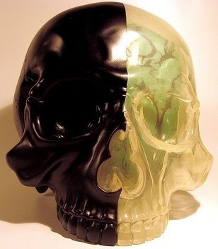 Skull Head 1/1 - Green Brain figure, produced by Secret Base. Front view.