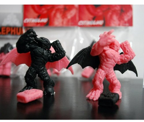 Cythulhu - Rampage Toys Exclusive figure by Eric Nilla. Front view.