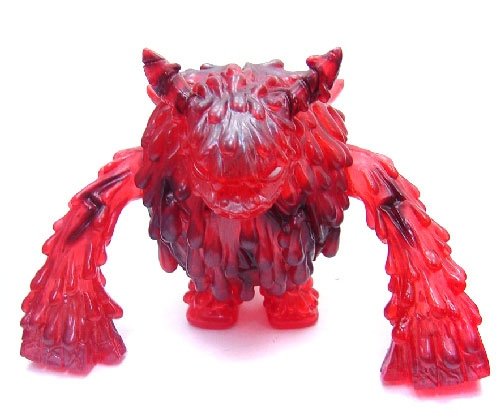 Real Red Magman figure by Touma, produced by Wonderwall. Front view.